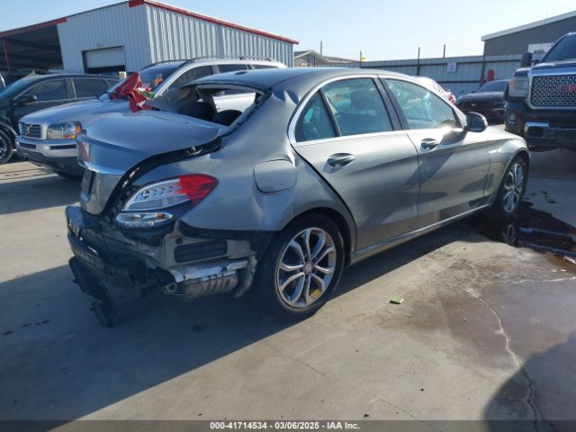 55SWF4JBXFU077676 Mercedes-Benz C 300 Luxury/sport