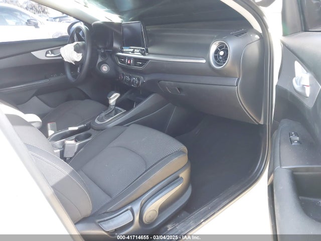3KPF24AD1PE692140 KIA mpi nu