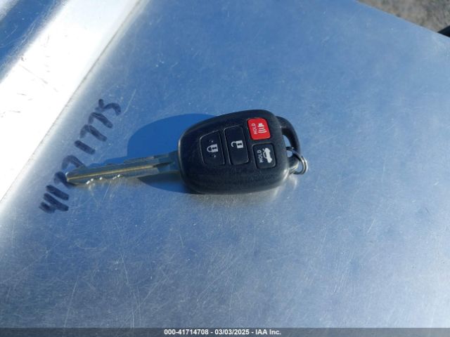 4T1BF1FK0EU353310 Toyota CAMRY SE