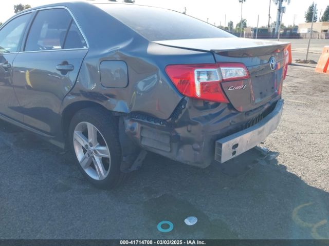 4T1BF1FK0EU353310 Toyota CAMRY SE