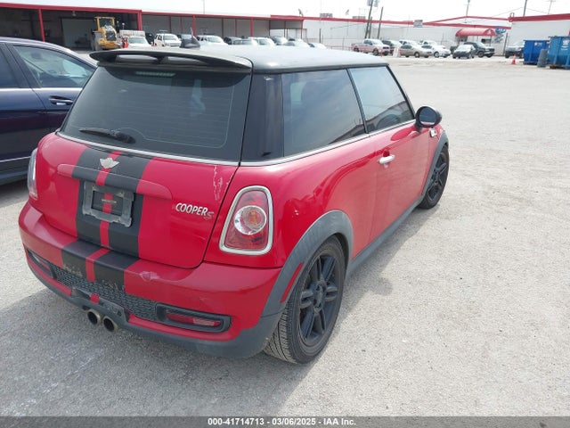 2011 MINI COOPER S WMWSV3C56BTY22609 Photo 3