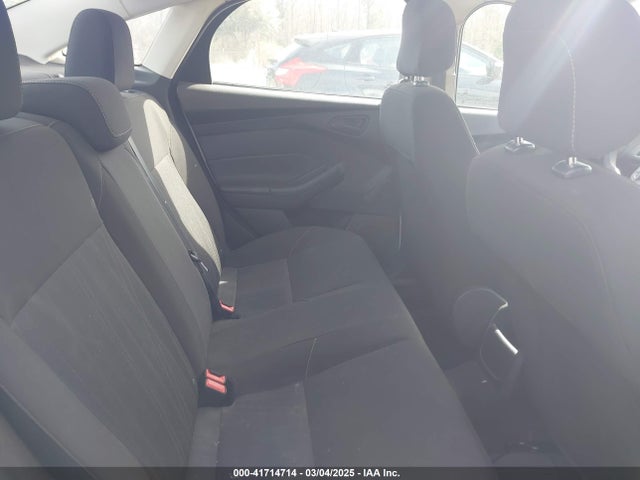 1FADP3E22FL295981 Ford FOCUS S