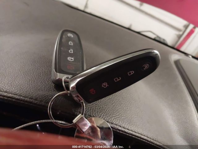 2LMDJ8JK7EBL00900 Lincoln MKX
