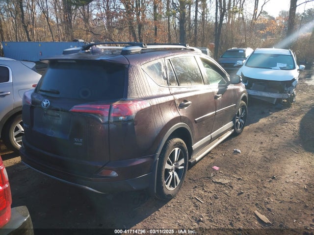 2T3RFREV0JW828321 Toyota Rav4 Xle