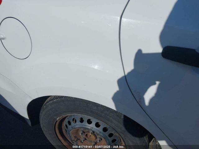 1FADP3E28FL386124 Ford FOCUS S
