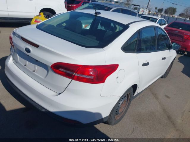 1FADP3E28FL386124 Ford FOCUS S