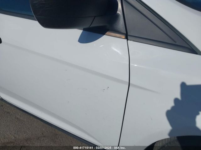 1FADP3E28FL386124 Ford FOCUS S