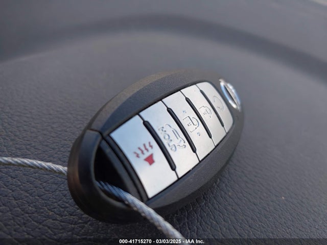 JN8AT2MT4KW251054 Nissan ROGUE SV