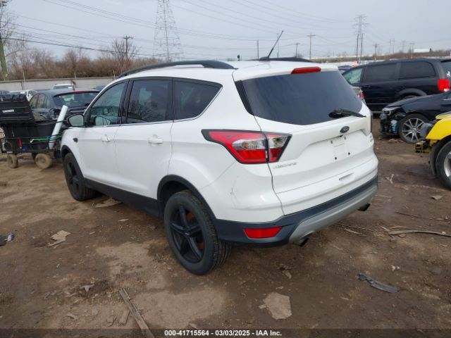 1FMCU0GD0HUA21974 Ford ESCAPE SE