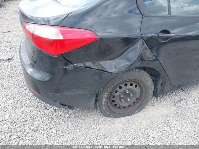 KNAFK4A60F5337758 KIA FORTE LX