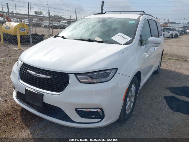 Chrysler Pacifica Touring L 2022 2C4RC1BG0NR169379 Image 2