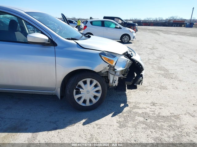 3N1CN7AP4KL827558 Nissan Versa 1.6 S