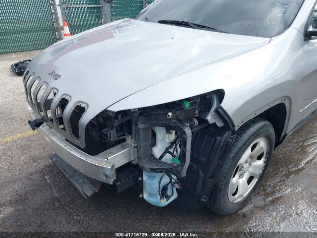 1C4PJLAB5EW268916 Jeep Cherokee Sport