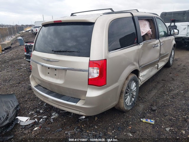 2C4RC1CG5GR166771 Chrysler Town & Country Touring-l Anniversary Edition