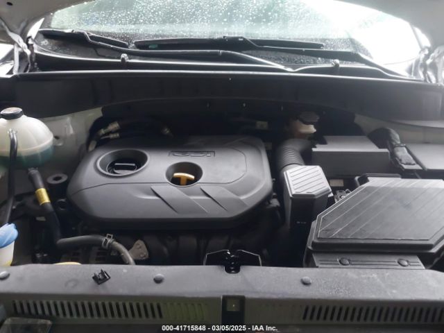 KM8J23A49KU891088 Hyundai TUCSON SE