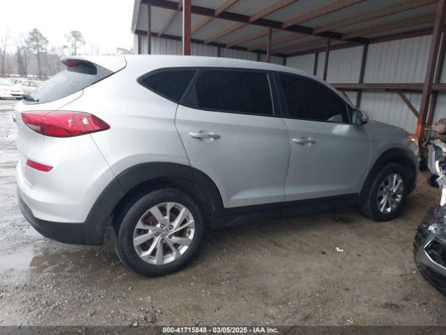 KM8J23A49KU891088 Hyundai TUCSON SE
