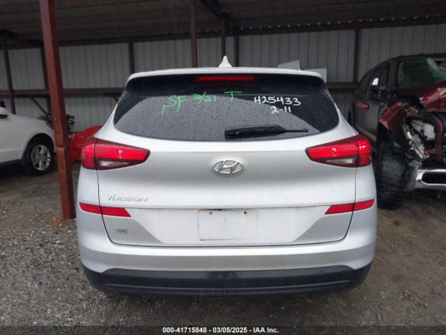 KM8J23A49KU891088 Hyundai TUCSON SE