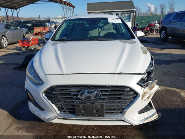 Hyundai SONATA SE 2018 5NPE24AF4JH662386 Image 12