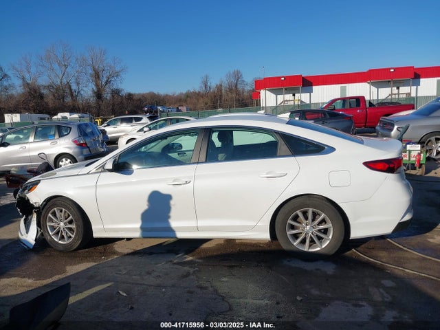 Hyundai SONATA SE 2018 5NPE24AF4JH662386 Image 14