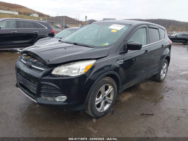 1FMCU9G95FUA27587 Ford ESCAPE SE