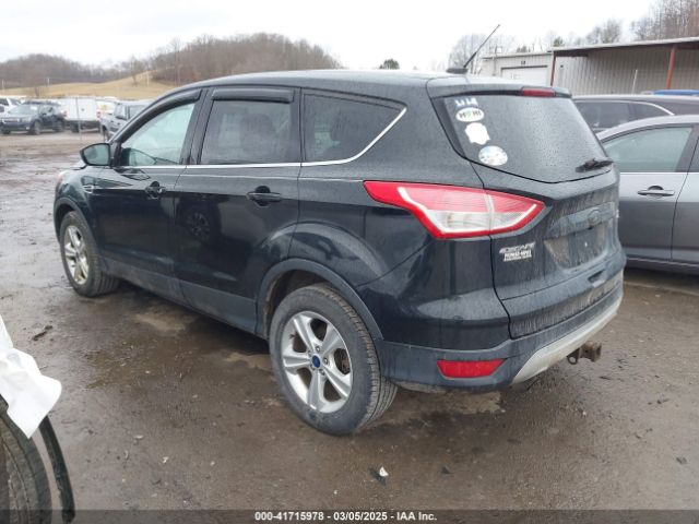 1FMCU9G95FUA27587 Ford ESCAPE SE