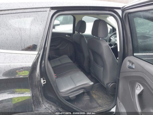 1FMCU9G95FUA27587 Ford ESCAPE SE