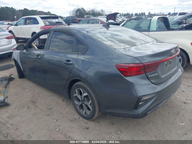 3KPF24AD1KE083980 KIA Forte Lxs