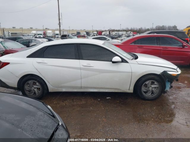 KMHLL4DG2SU862095 Hyundai ELANTRA SE