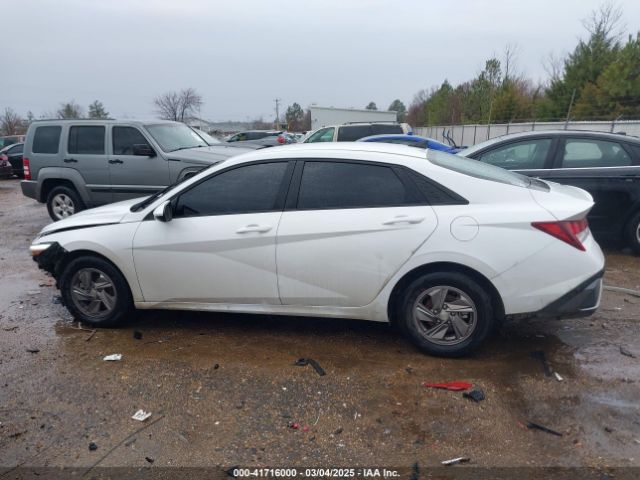 KMHLL4DG2SU862095 Hyundai ELANTRA SE