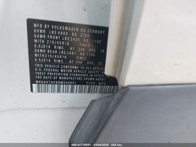 WVGAV7AX9GW546891 Volkswagen TIGUAN S