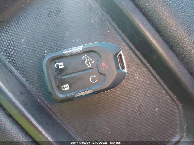 1GCPWDEDXLZ104382 Chevrolet Silverado 1500 2wd  Short Bed Rst