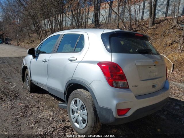 KL7CJKSBXJB721384 Chevrolet TRAX LS