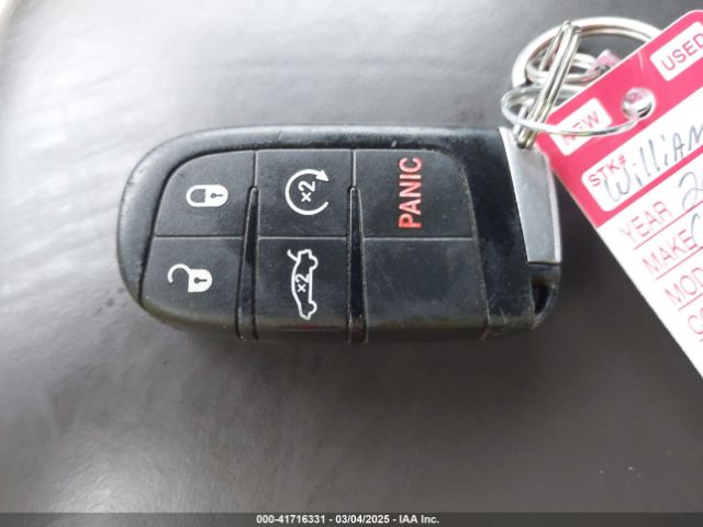 2013 CHRYSLER 300C 2C3CCASGXDH564717 Photo 10