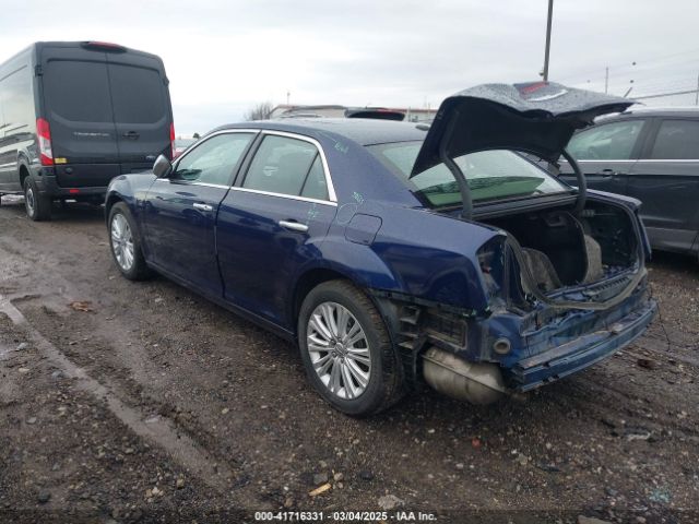 2013 CHRYSLER 300C 2C3CCASGXDH564717 Photo 2