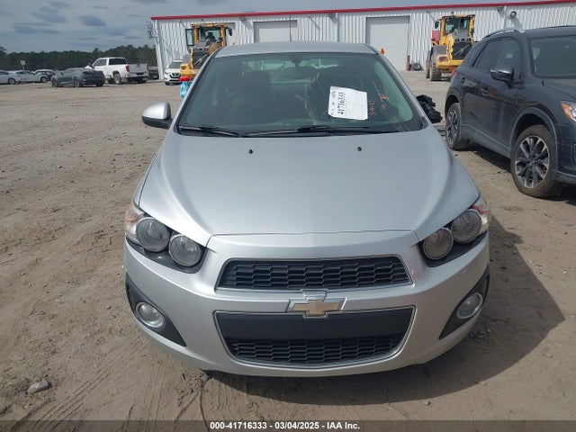1G1JC5SH5F4157626 Chevrolet Sonic Lt Auto