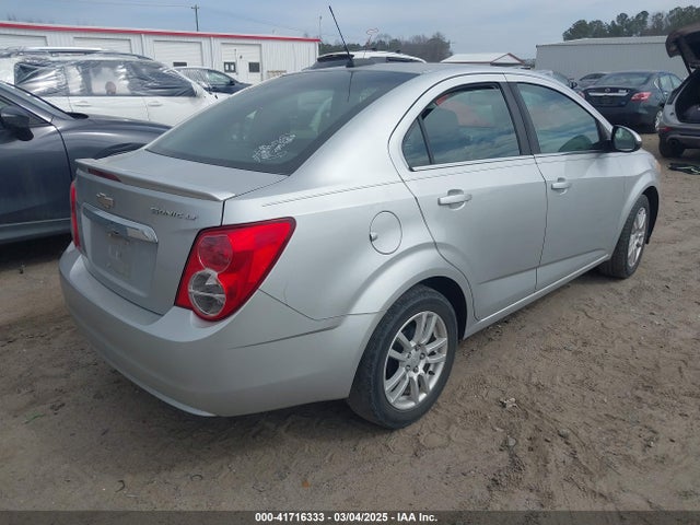 1G1JC5SH5F4157626 Chevrolet Sonic Lt Auto