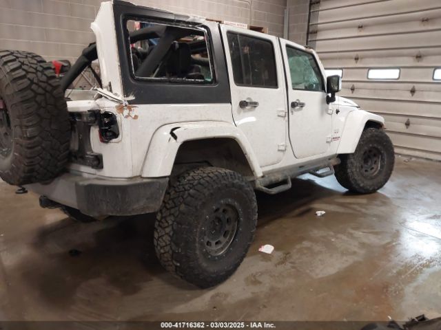 1C4HJWEG9JL819968 Jeep Wrangler Jk Unlimited Sahara