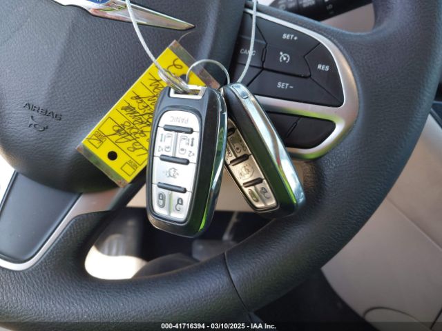 2C4RC1DG5JR148681 Chrysler Pacifica Touring