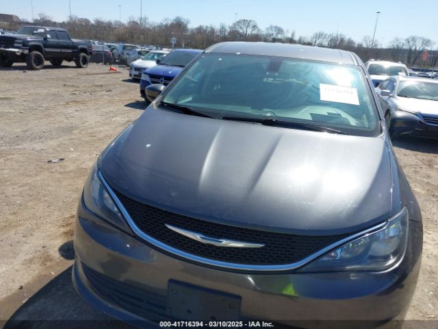 2C4RC1DG5JR148681 Chrysler Pacifica Touring