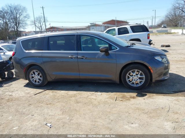 2C4RC1DG5JR148681 Chrysler Pacifica Touring