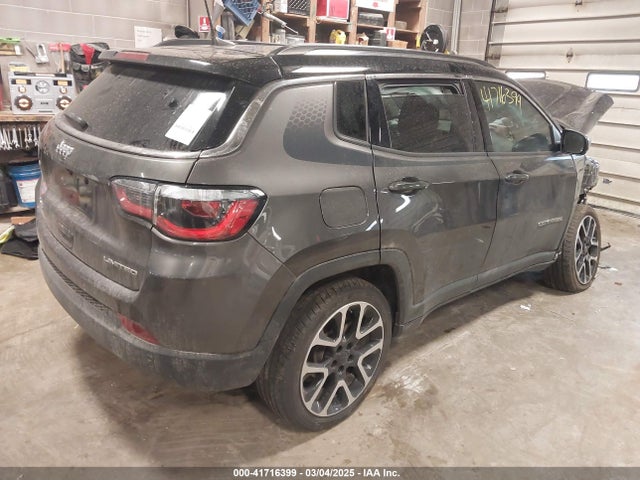 3C4NJDCB9JT245942 Jeep Compass Limited 4x4