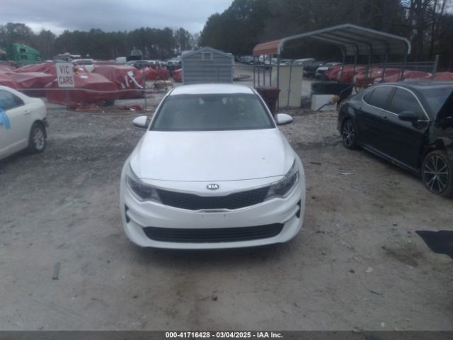 5XXGT4L38JG272718 KIA Optima Lx