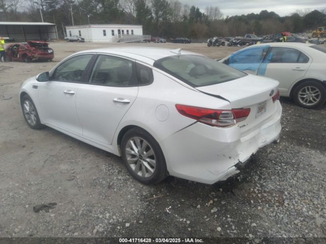 5XXGT4L38JG272718 KIA Optima Lx