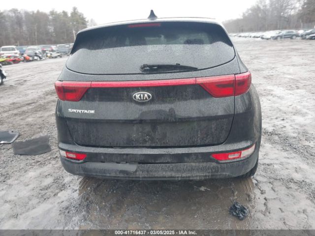 KNDPMCAC1J7408268 KIA Sportage Lx