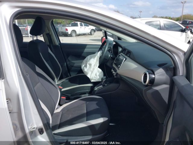 3N1CN8EV1ML806958 Nissan Versa Sv Xtronic Cvt