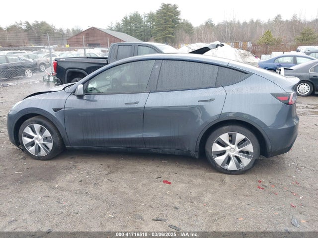 7SAYGDEE1NA021734 Tesla Model Y