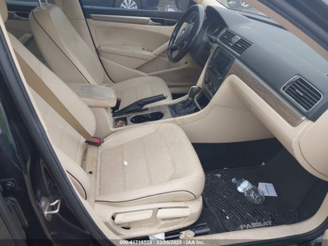 2018 VOLKSWAGEN PASSAT 1VWBA7A32JC014406 Photo 4
