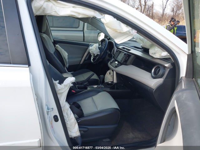 Toyota Rav4 Xle 2016 JTMRFREV5GD191853 Image 5