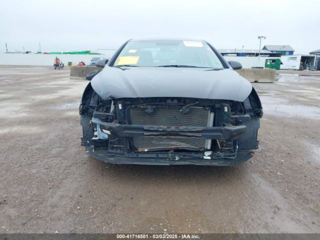5NPE24AF7JH646215 Hyundai SONATA SE