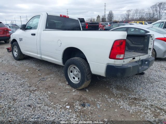 2019 RAM 1500 CLASSIC 3C6JR6DG2KG705859 Photo 2